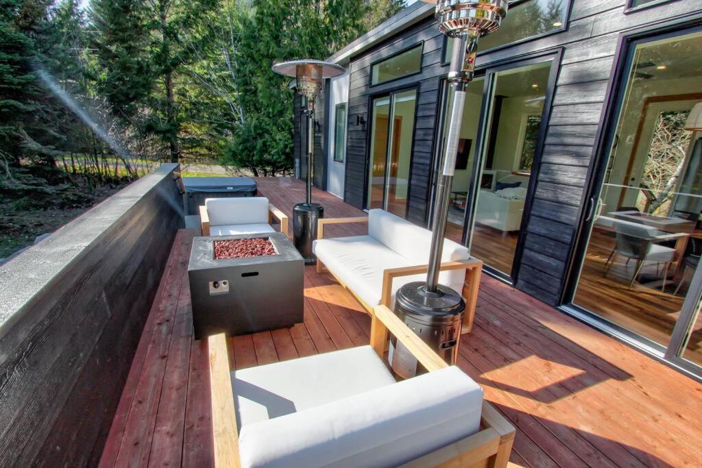 Mt. Cabin W/Views At White Pass Packwood Exterior photo